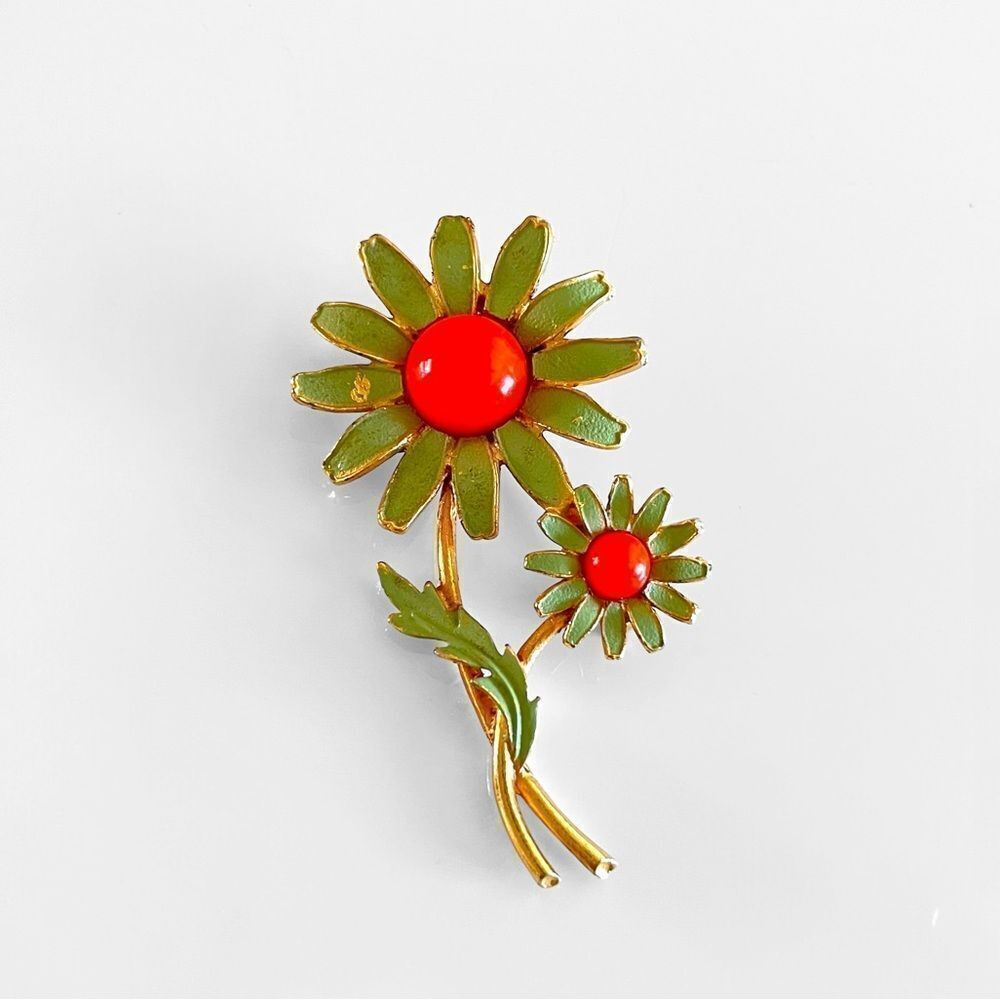 Vintage Weiss Double Daisy Flower Enamel Brooch